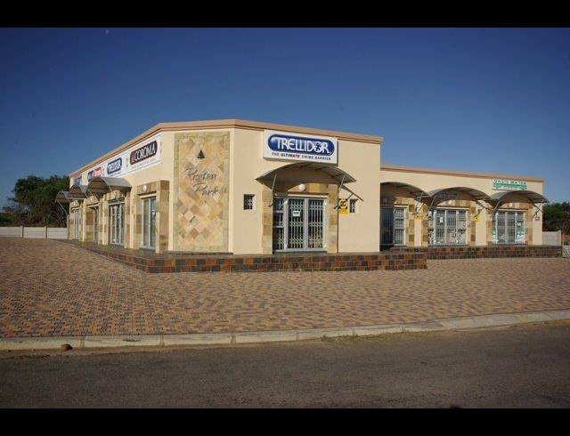 83M² OFFICE FOR SALE IN JEFFREYS BAY CENTRAL